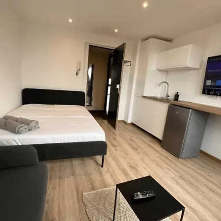 Apartament Cosy Rent Studio Centre - Tv - Wifi